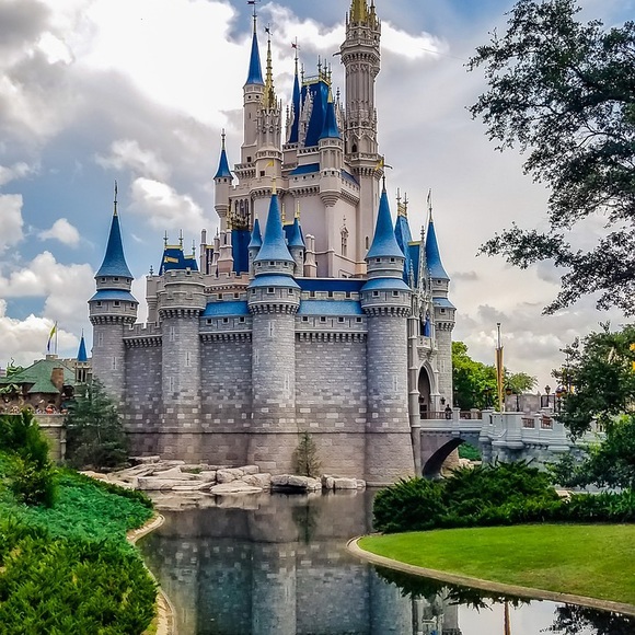 Meet your Posher, Dana - Picture 3 of 5